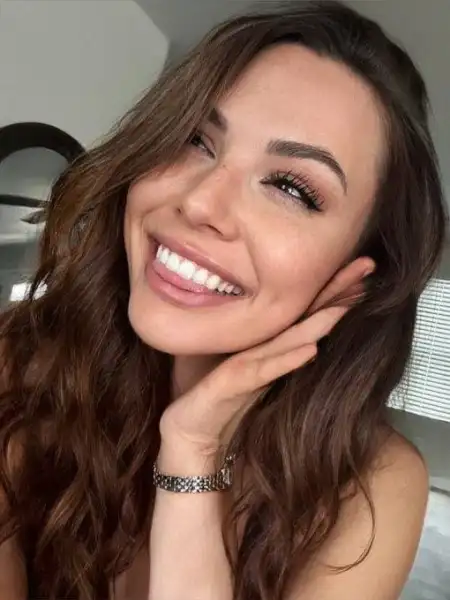 Hi I’m BeckySlay a Good Squirter  I squirt a lot I’m hot and polite 👅I wanna do things the way you will love it💋can you ****