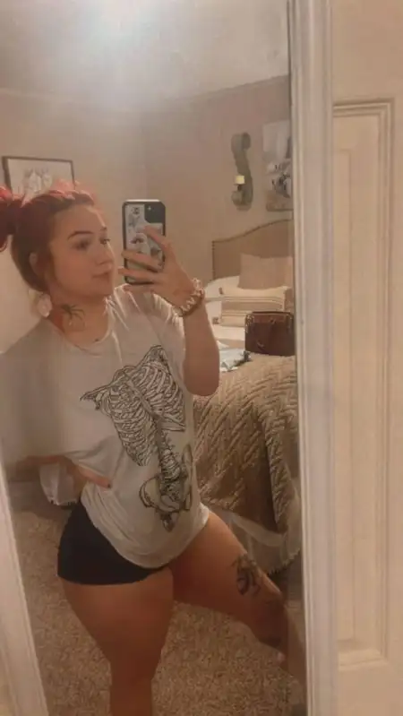 Pretty sexy service provider available for bodyrubs and happy ending 💯🍆👅👅🍆🥰