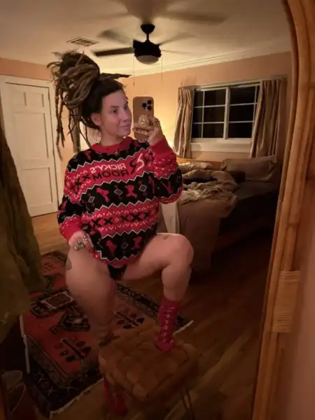 Hello I’m available for hookup I will fuck you so bad give you many style give you bj you’ll love it text me on WhatsApp +141