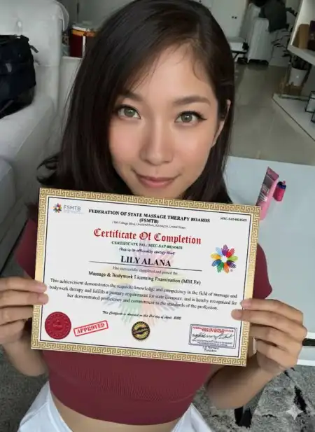 To have a great unforgettable experience with the best sweetest Asian girl in town🥰💦 dm 19715143312