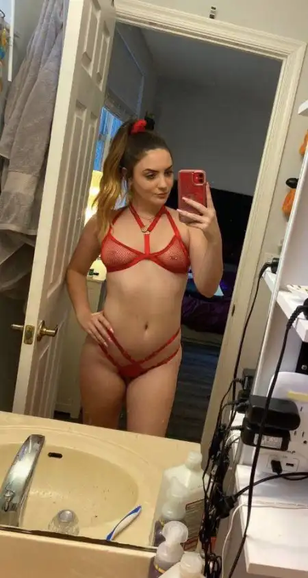 I’m available for fun, legit horny hot girl