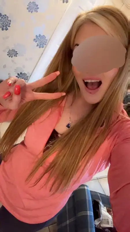 S E X Y M O M 😘offering🥰F W B massage with S E X Experience,Bj,kissing💋3SUM Cuddles, PARTy🎊 & nice release🍆💦