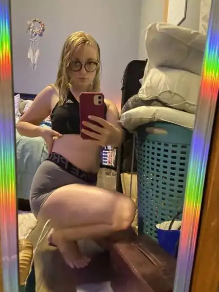 I'm available for hookup at cheaper rate both incall and outcall, hit me up and enjoy ass & juicy pussy fun,Bbj and many more