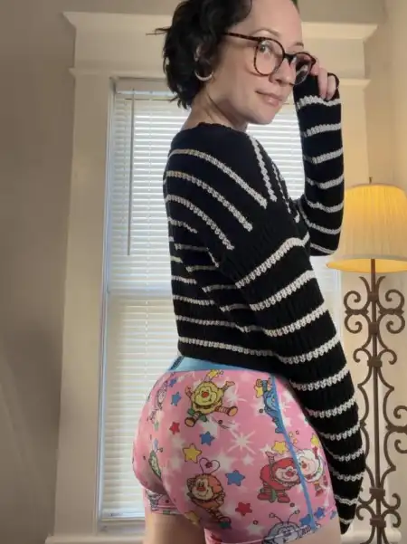 I’m available for all kind of fun